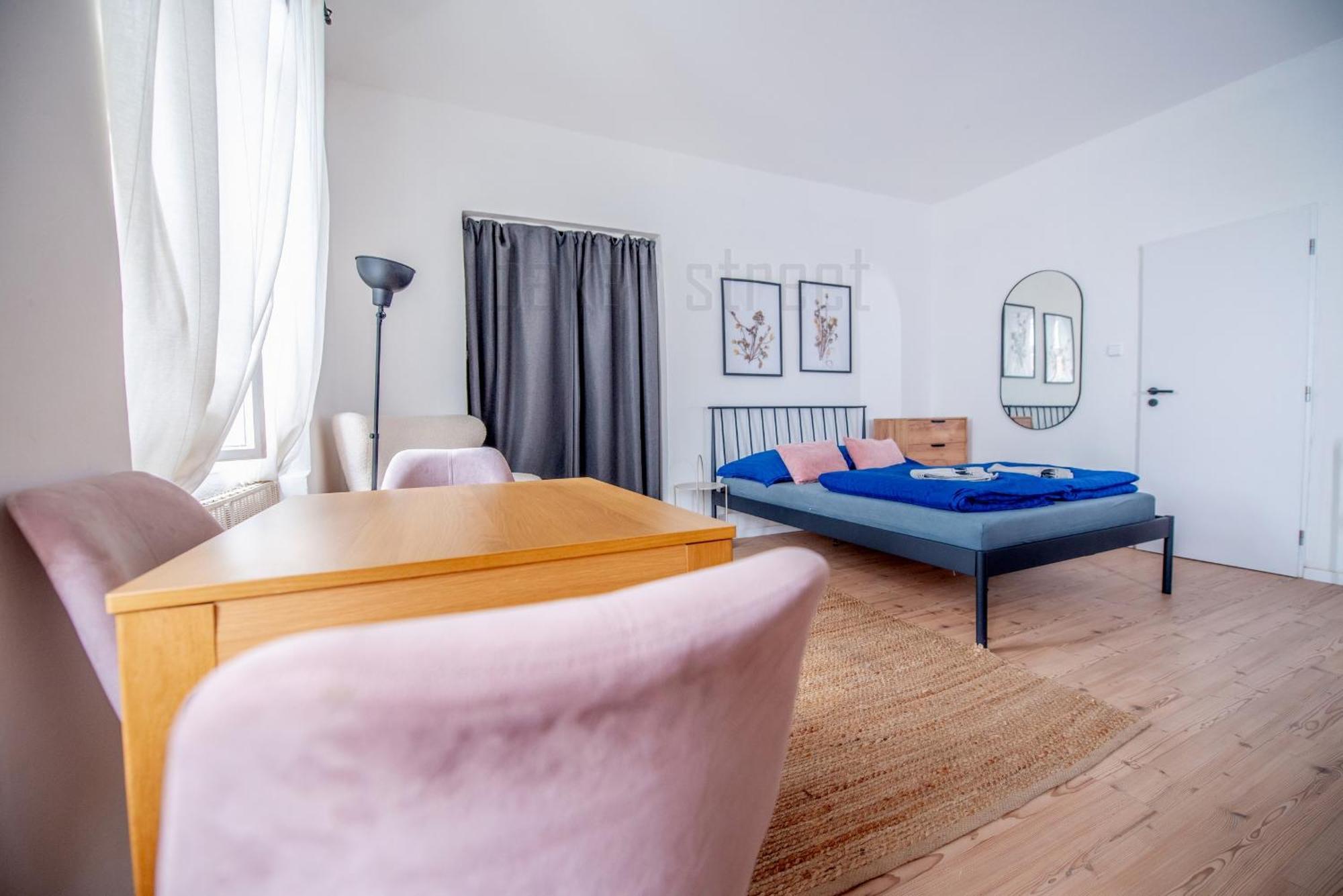 Cozy Apartment Close To Palmovka Прага Экстерьер фото